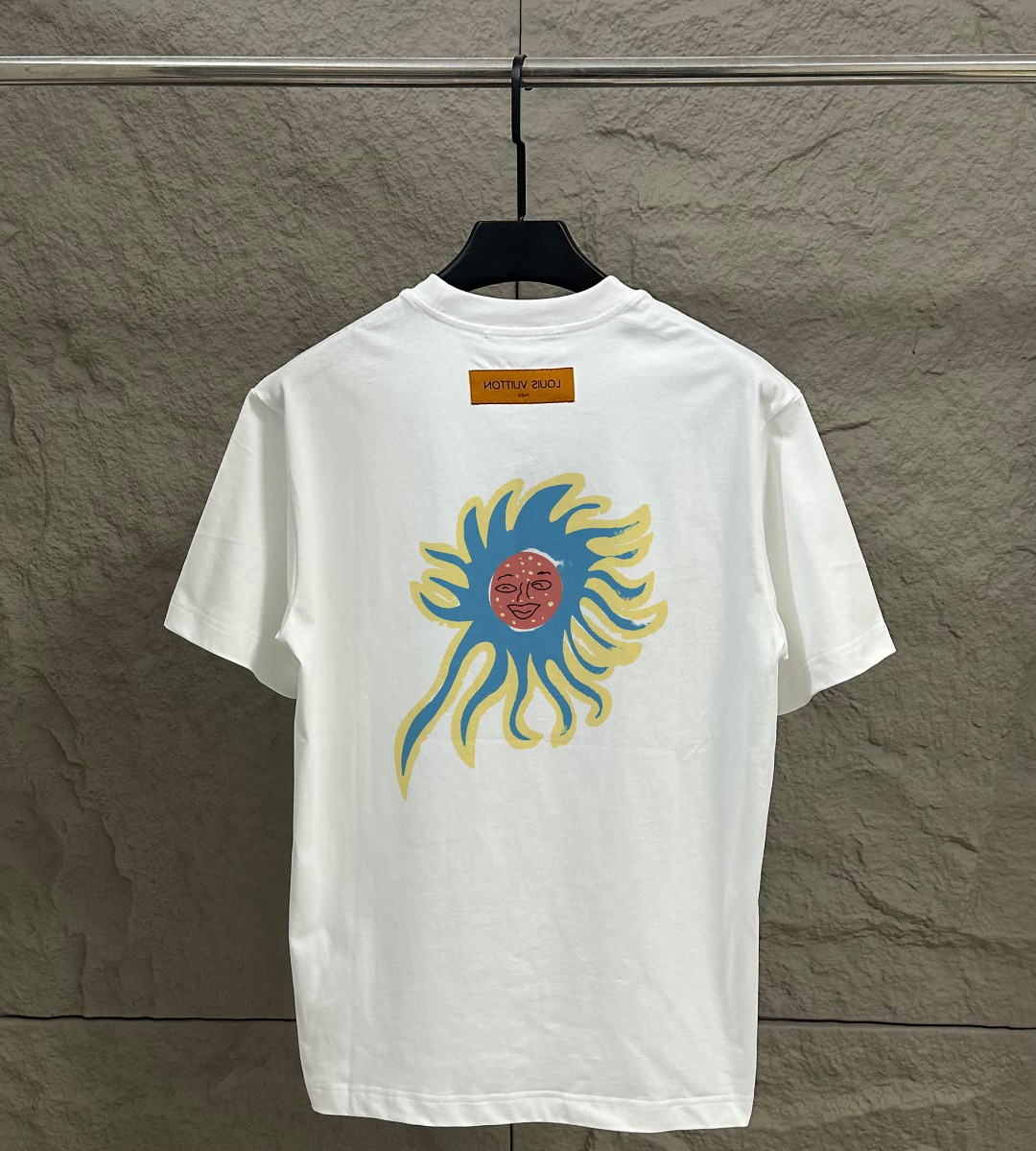 L T-Shirt