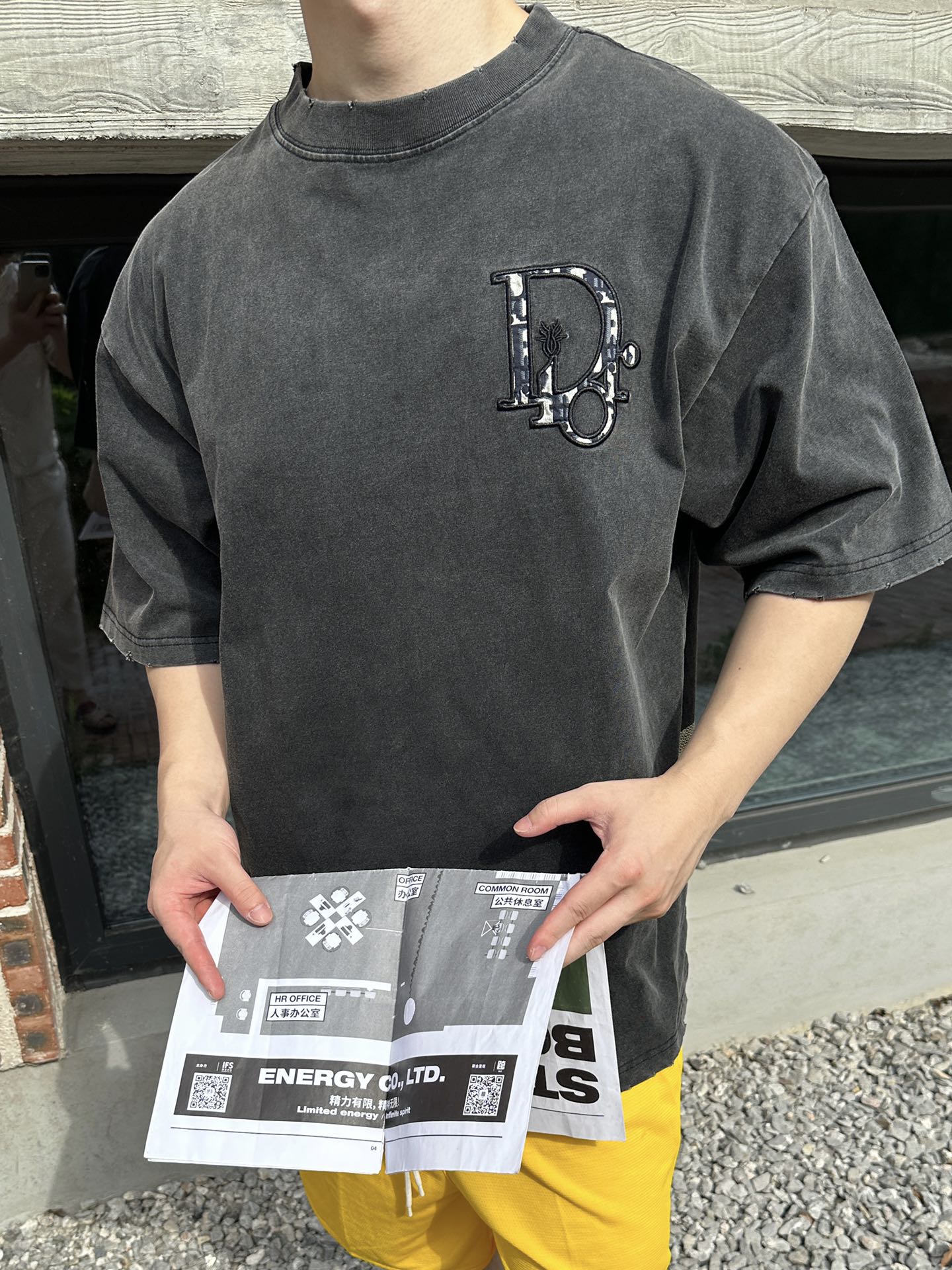 D T-Shirt