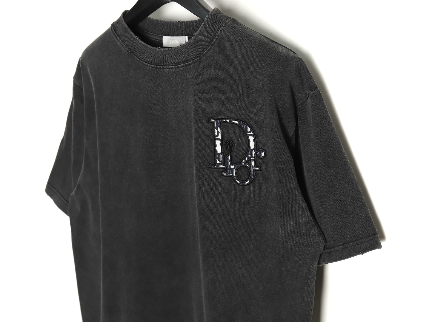 D T-Shirt