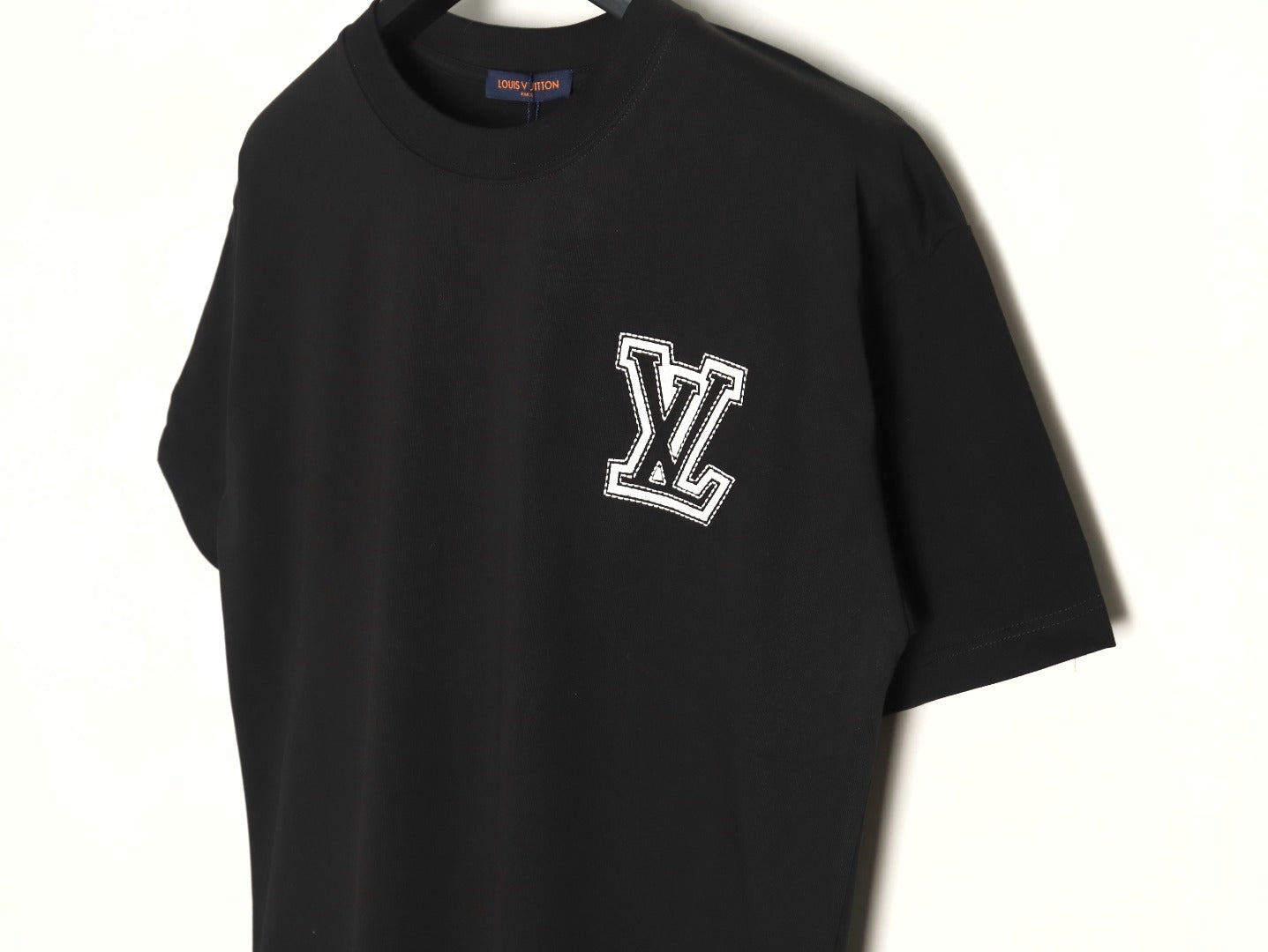 L T-Shirt