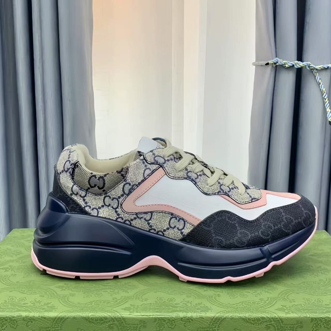 GG-Trainer: Stilvolle, Bequeme Freizeitschuhe für Jeden Tag in Blau-Beige und Pink