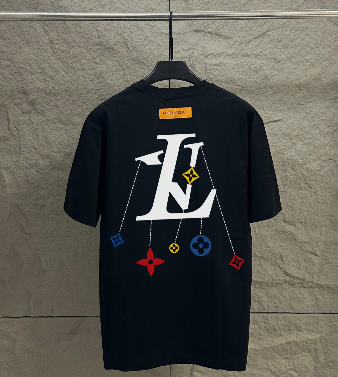 L T-Shirt