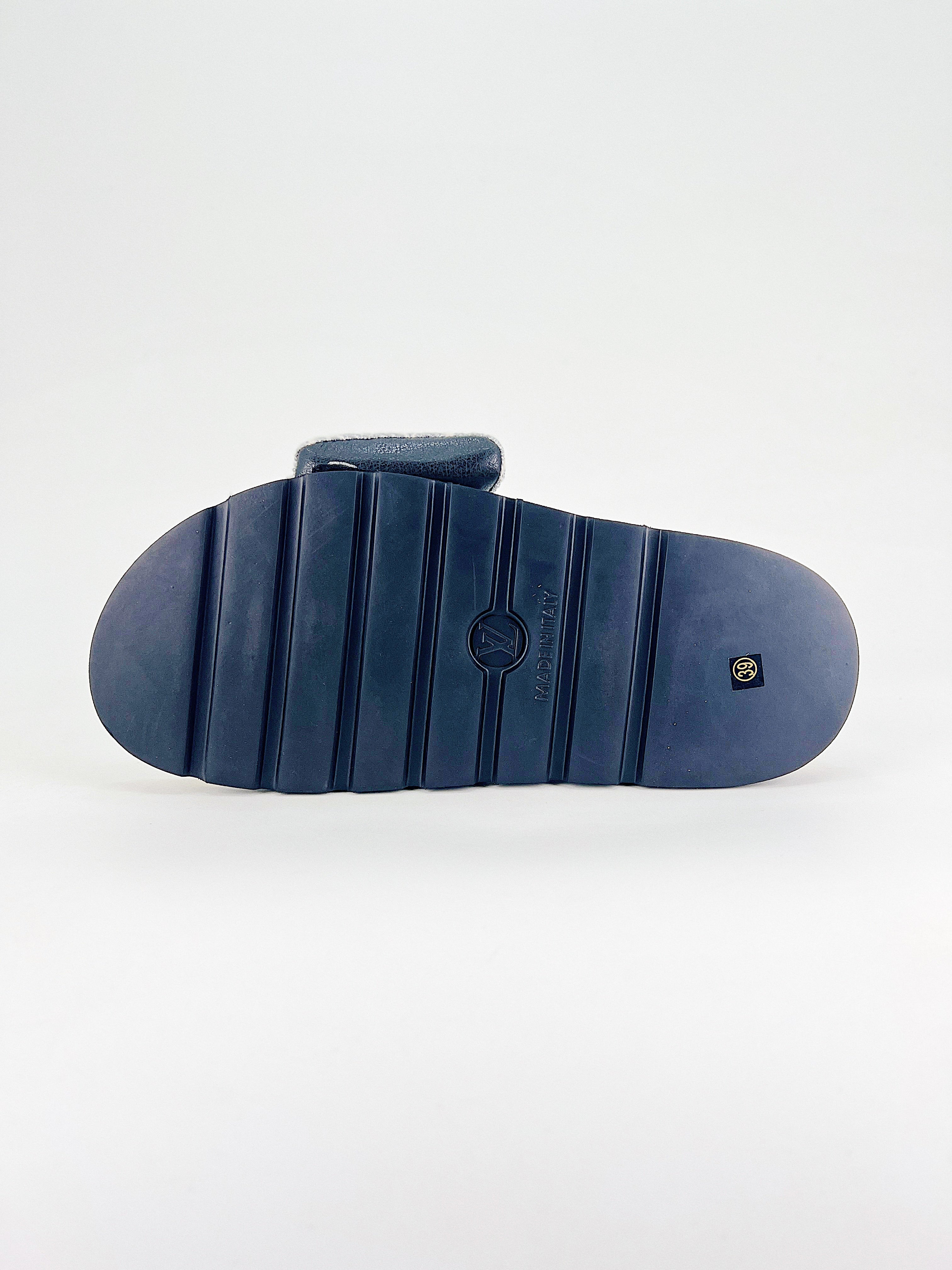 L Slipper