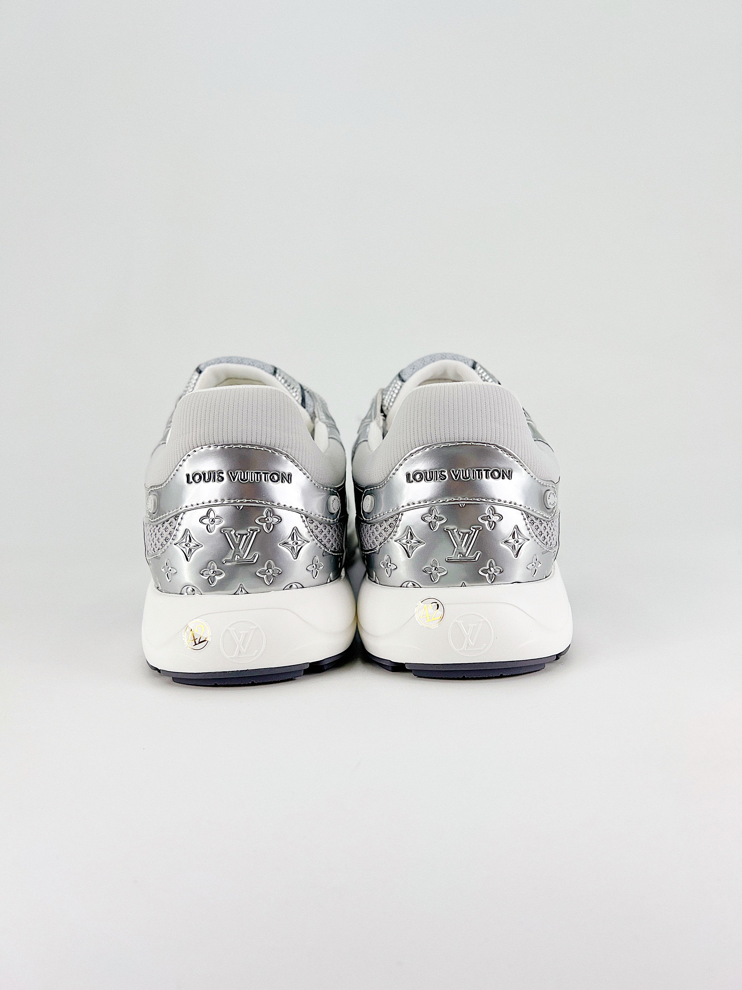 L Olympia Sneaker