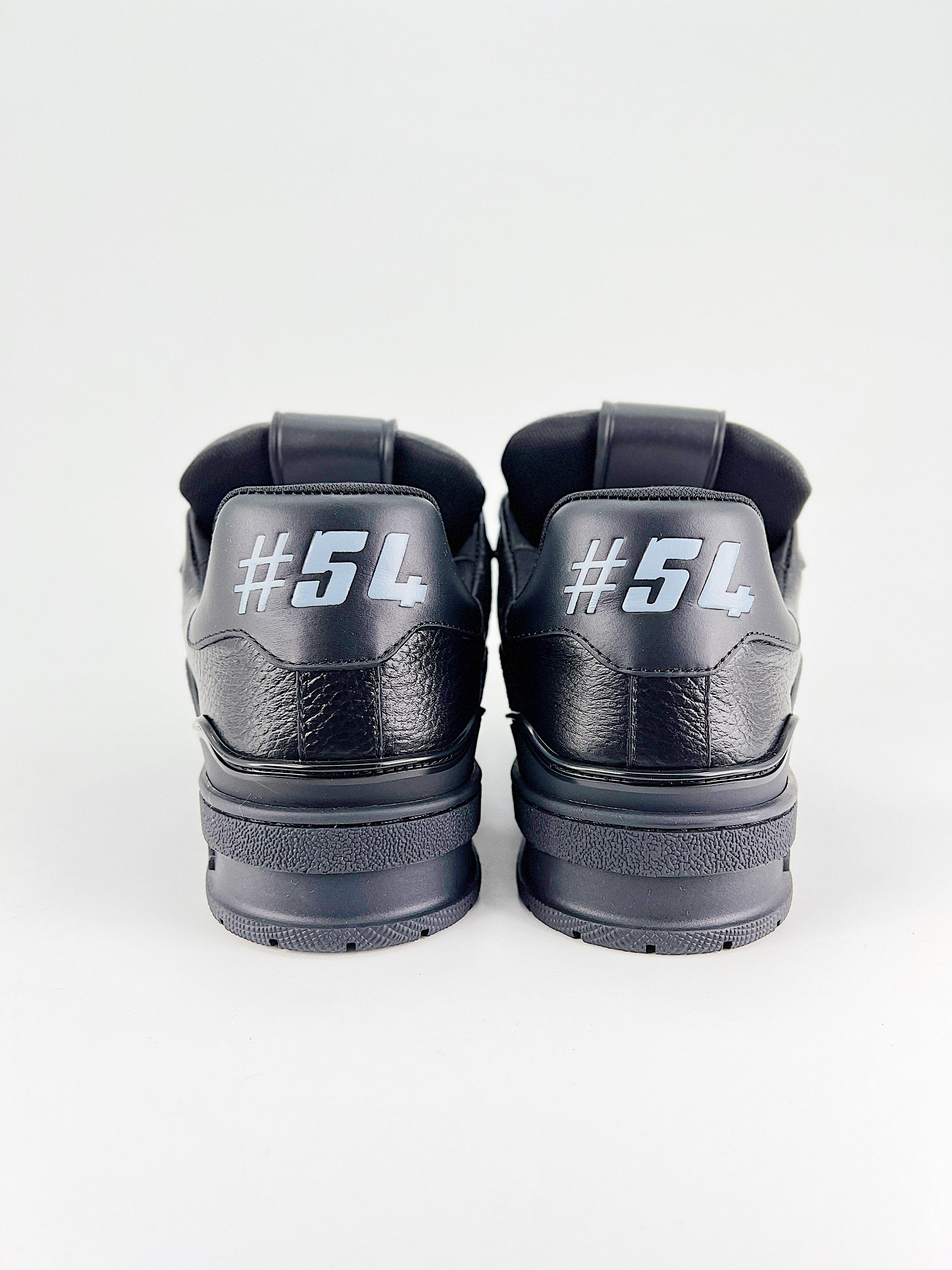 L Sneaker schwarz