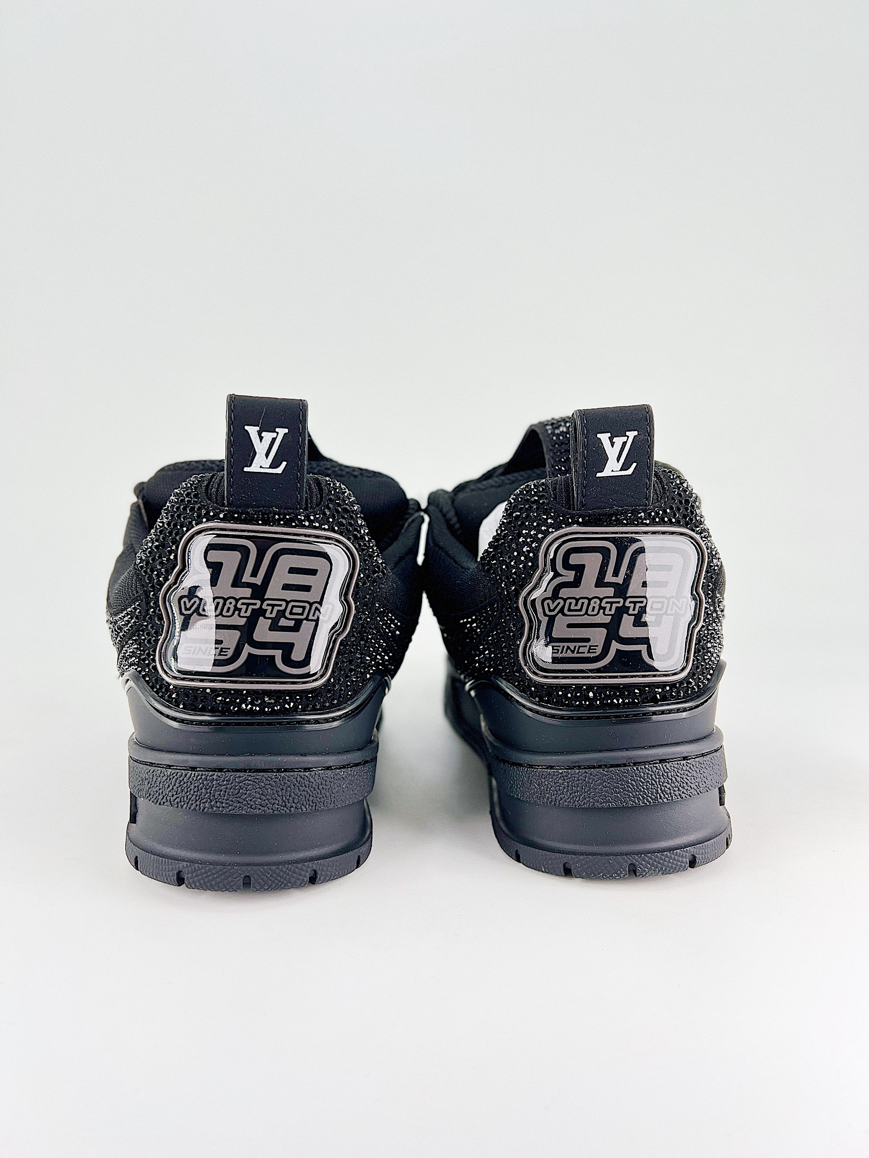 L Sneaker schwarz