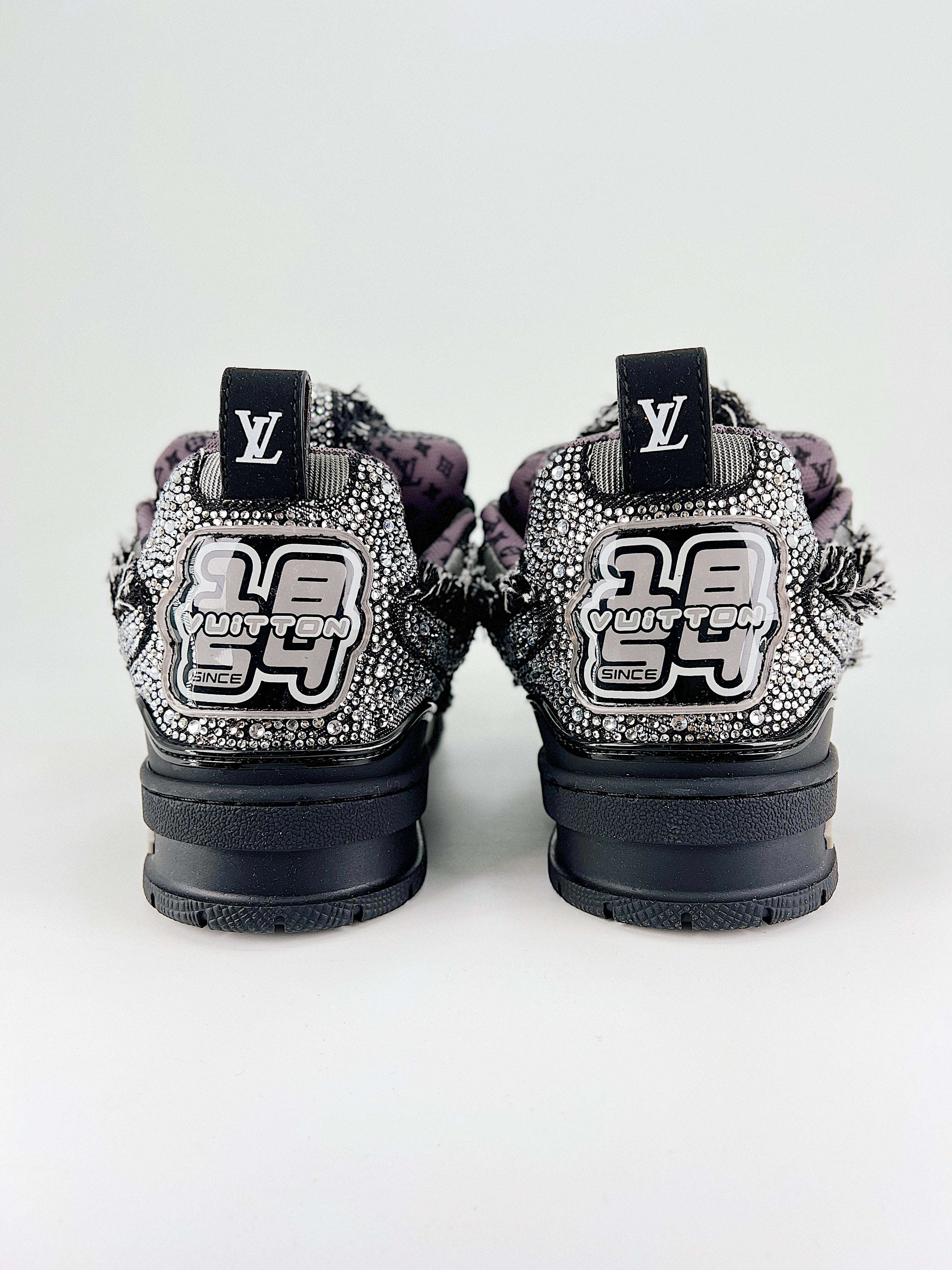 L Sneaker schwarz