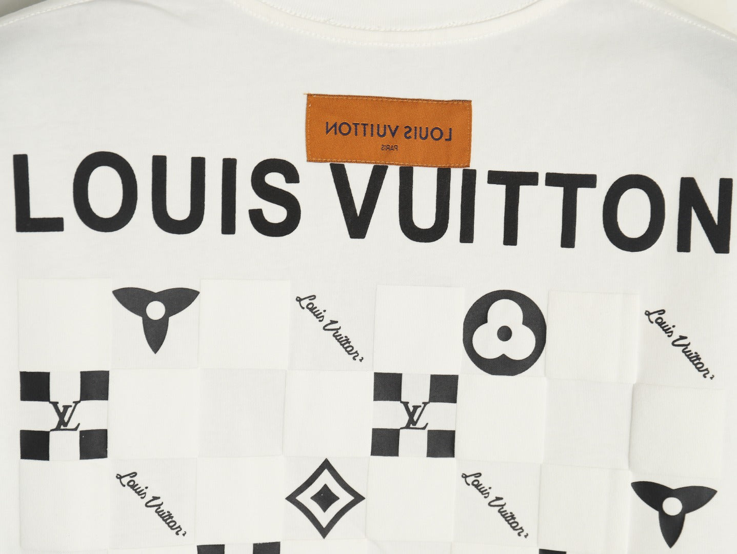 L T-Shirt