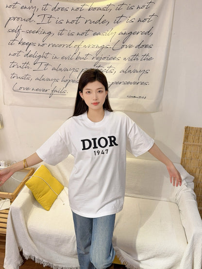 D T-Shirt