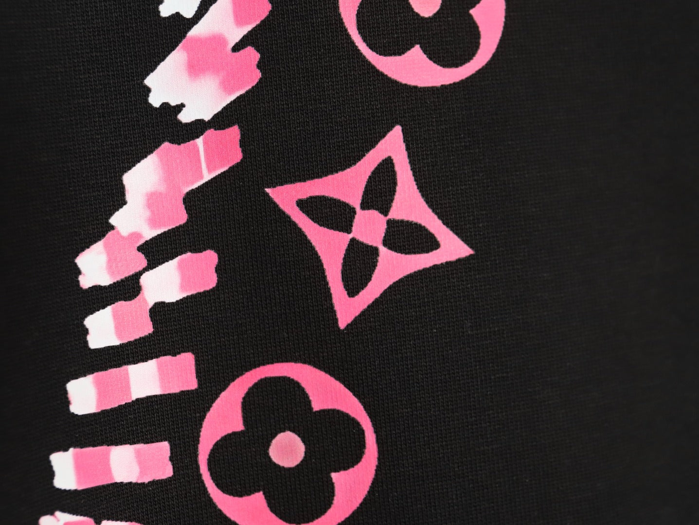 L T-Shirt