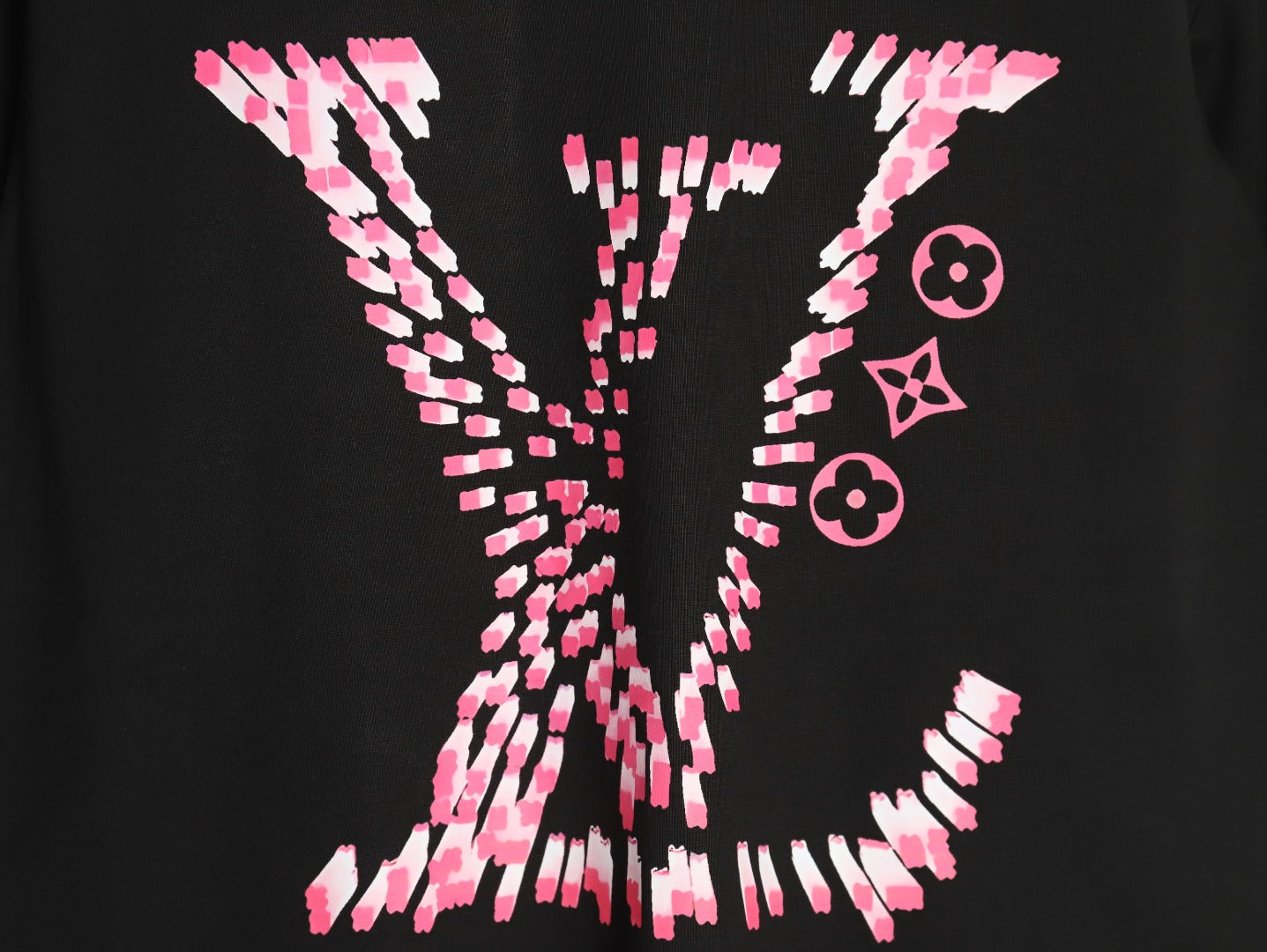 L T-Shirt