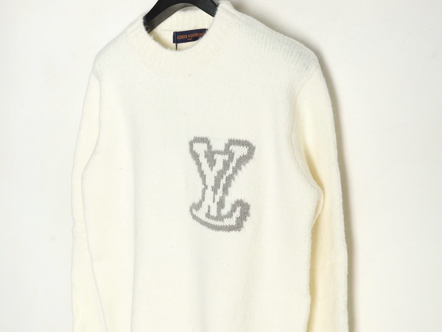 L Sweater