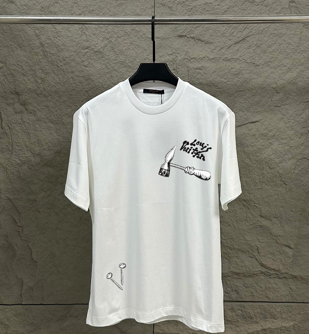 L T-Shirt