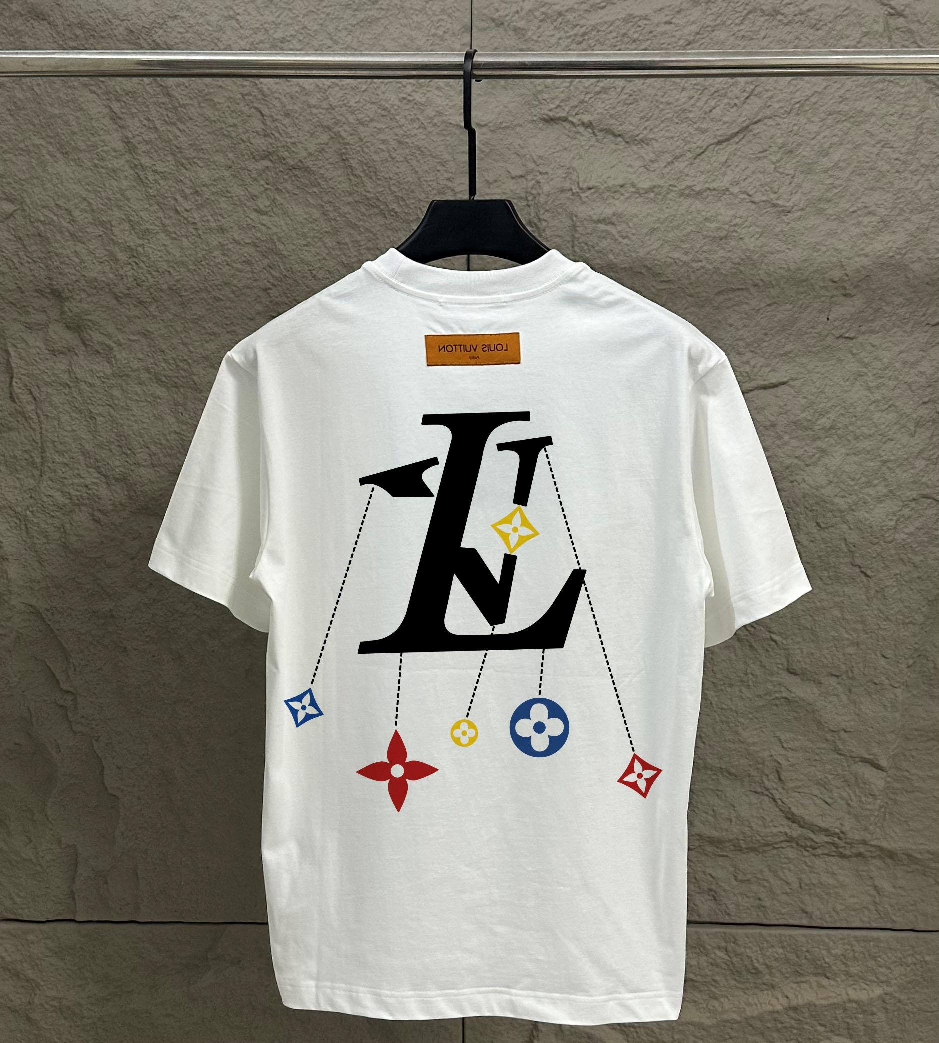 L T-Shirt