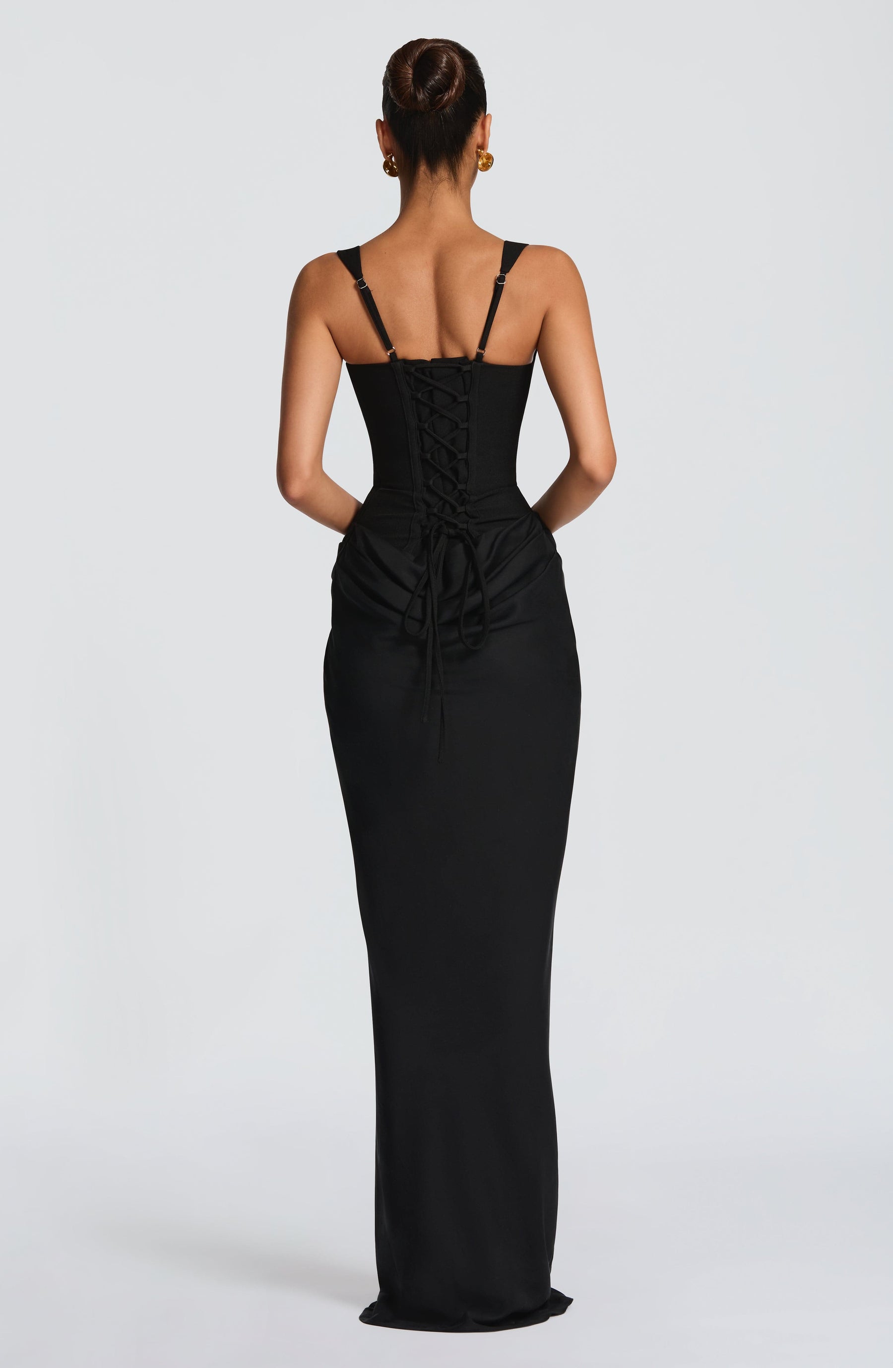 https://cdn.shopify.com/s/files/1/2060/7491/files/cornelia-maxi-dress-black-dress-babyboo-fashion-1200418899.jpg?v=1762377340