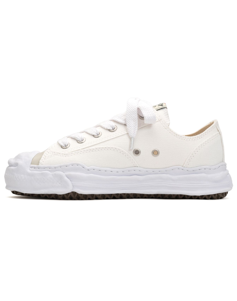 Hank Low-Top Sneaker