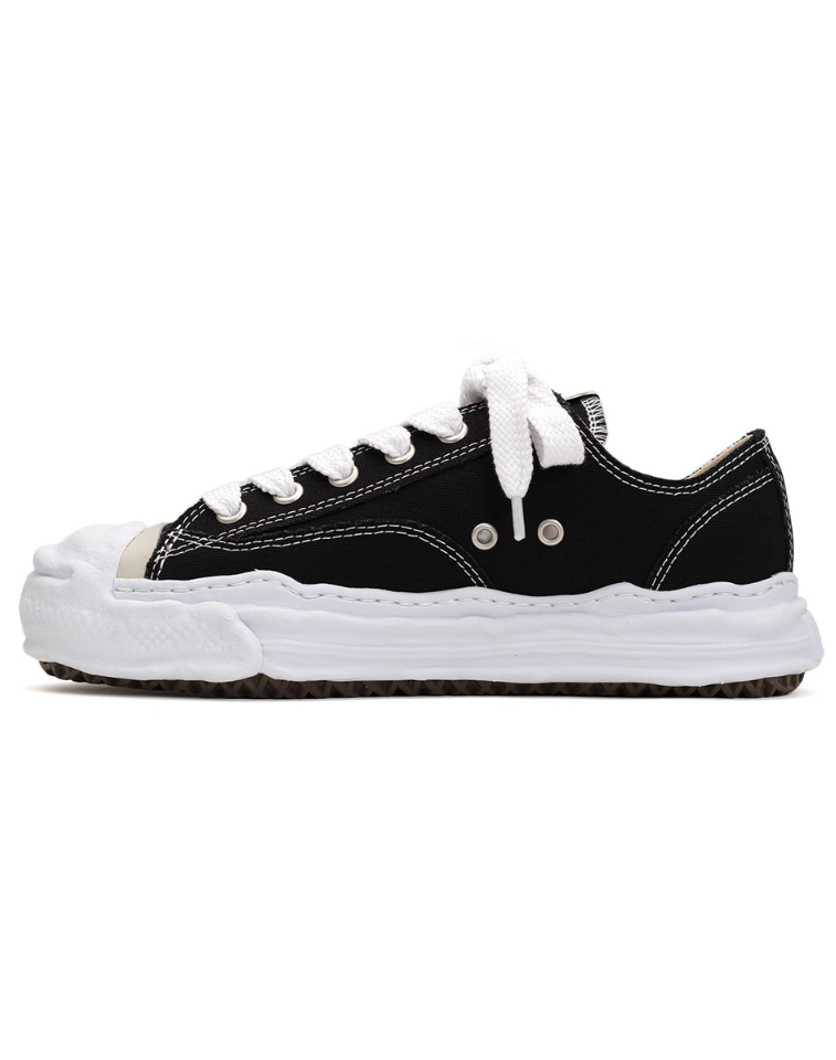 Hank Low-Top Sneaker