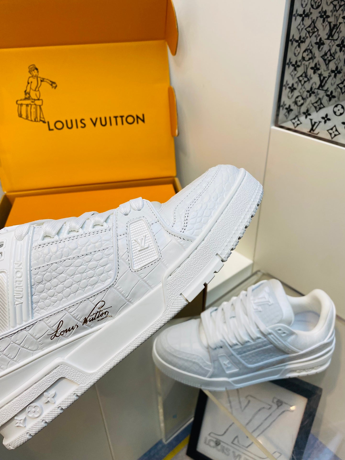 L Sneaker weiß