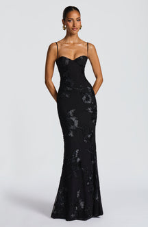 https://cdn.shopify.com/s/files/1/2060/7491/files/nefertiti-maxi-dress-black-dress-babyboo-fashion-1176251069.jpg?v=1756292395