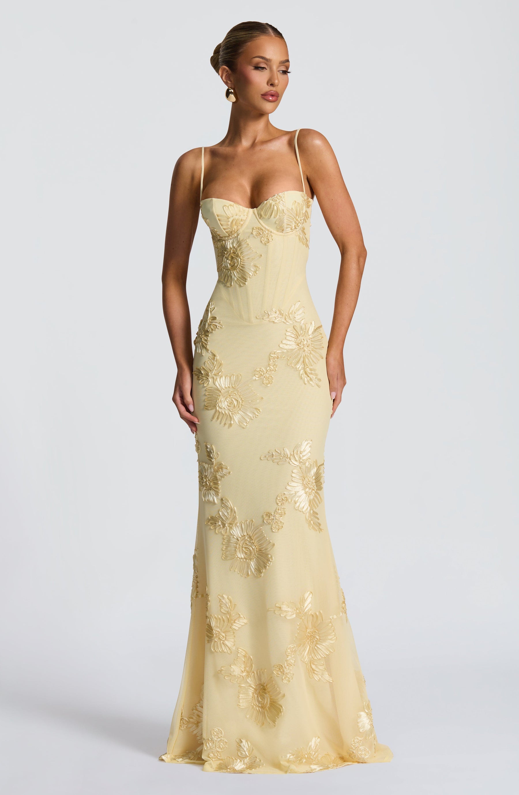 https://cdn.shopify.com/s/files/1/2060/7491/files/nefertiti-maxi-dress-lemon-dress-babyboo-fashion-1176251075.jpg?v=1756292398