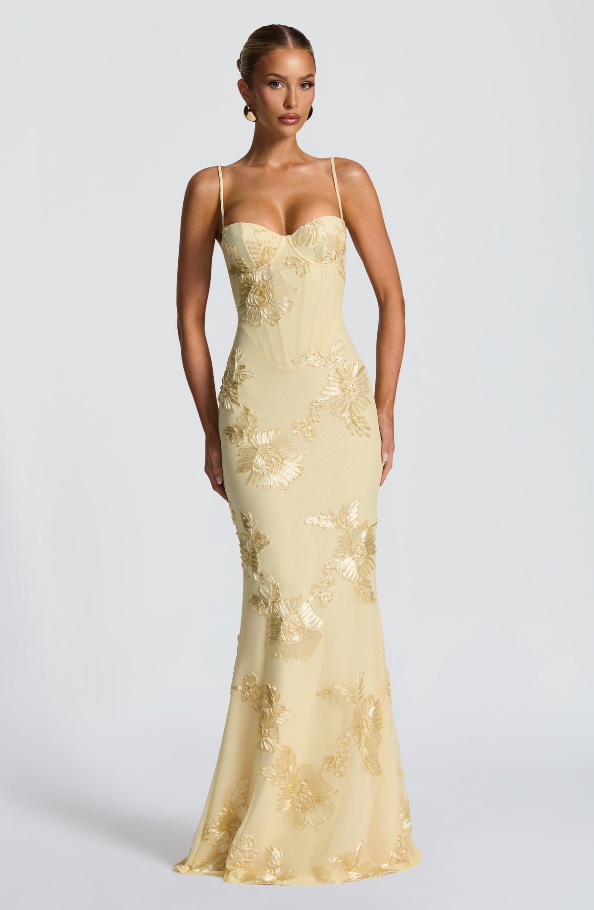 https://cdn.shopify.com/s/files/1/2060/7491/files/nefertiti-maxi-dress-lemon-dress-babyboo-fashion-1176251078.jpg?v=1756292398