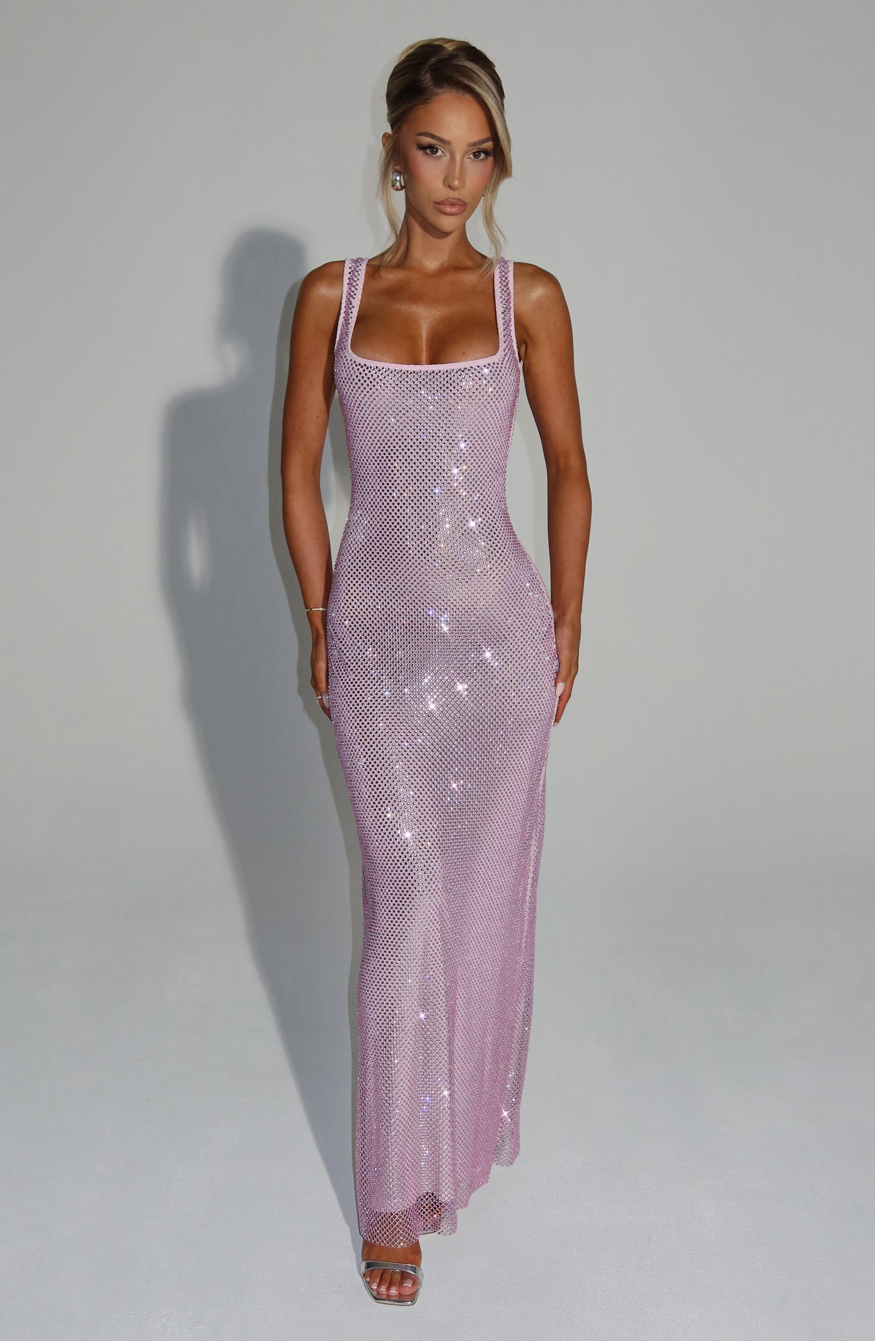 https://cdn.shopify.com/s/files/1/2060/7491/files/petra-maxi-dress-pink-dress-xs-babyboo-fashion-1156170559.jpg?v=1757594363